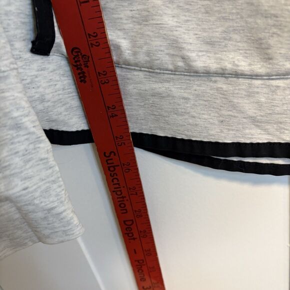 Athleta Women’s Size Medium Heathered Gray Sentry Hoodie Pullover EUC - Picture 7 of 7